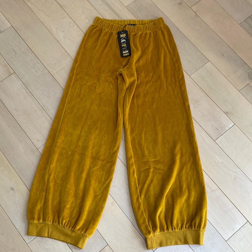 Suzi Kondi Golden Mustard Velvet Jogger Pants - Picture 7 of 17